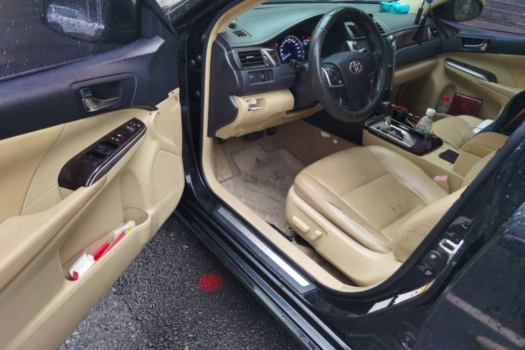Used Toyota Camry 2015 2.0G Premier Edition Driver Seat