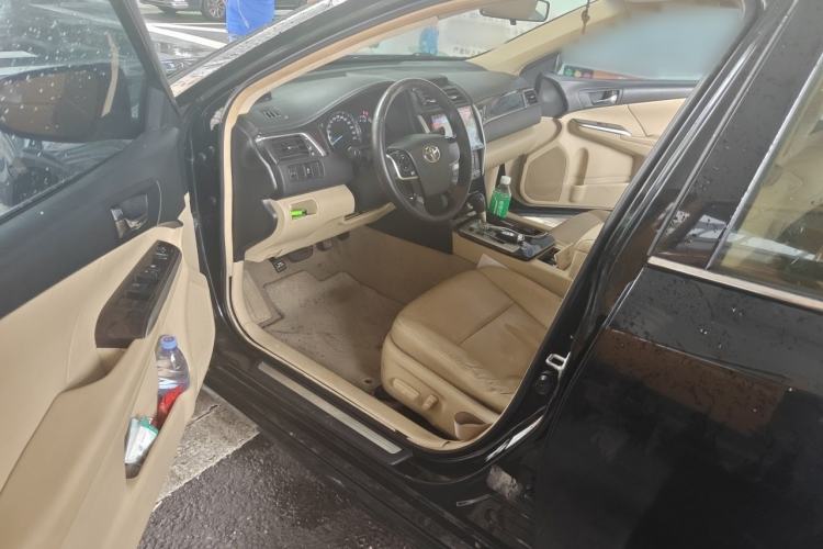 Used Toyota Camry 2015 2.0G Premier Edition Driver Seat
