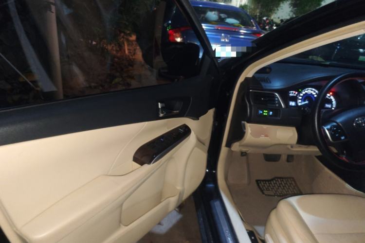 Used Toyota Camry 2015 2.0G Premier Edition Driver Seat