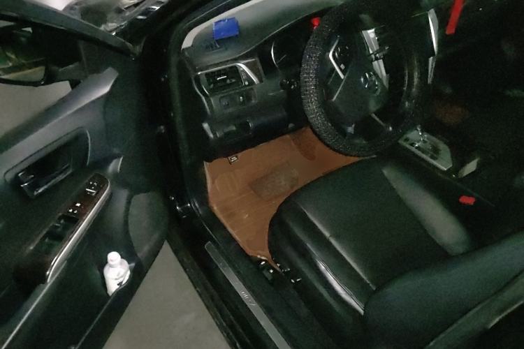 Used Toyota Camry 2015 2.0G Premier Edition Driver Seat