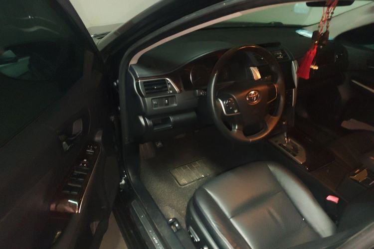Used Toyota Camry 2015 2.0G Premier Edition Driver Seat