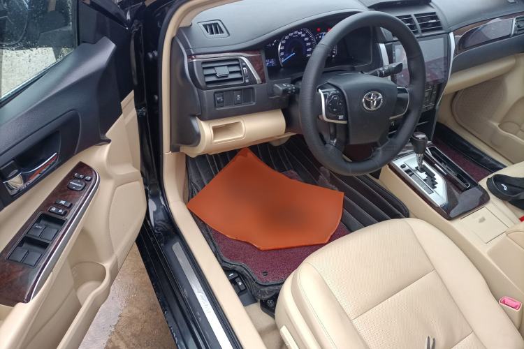 Used Toyota Camry 2015 2.0G Premier Edition Driver Seat