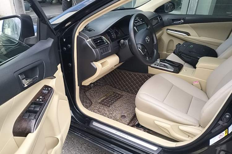 Used Toyota Camry 2015 2.0E Elite Edition Driver Seat