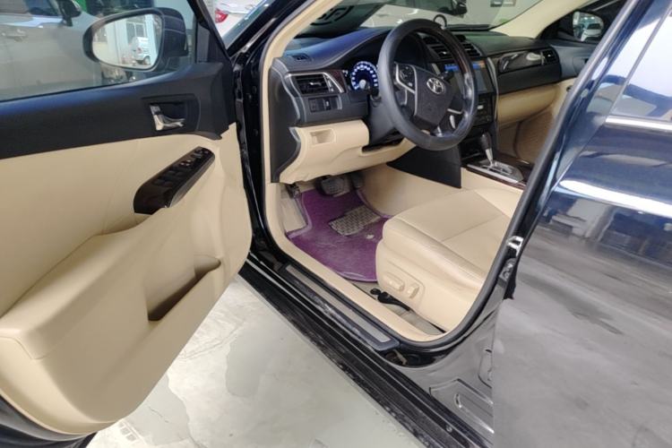 Used Toyota Camry 2015 2.0G Premier Edition Driver Seat