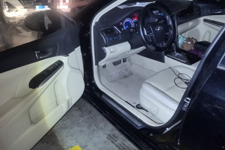 Used Toyota Camry 2015 2.0G Premier Edition Driver Seat