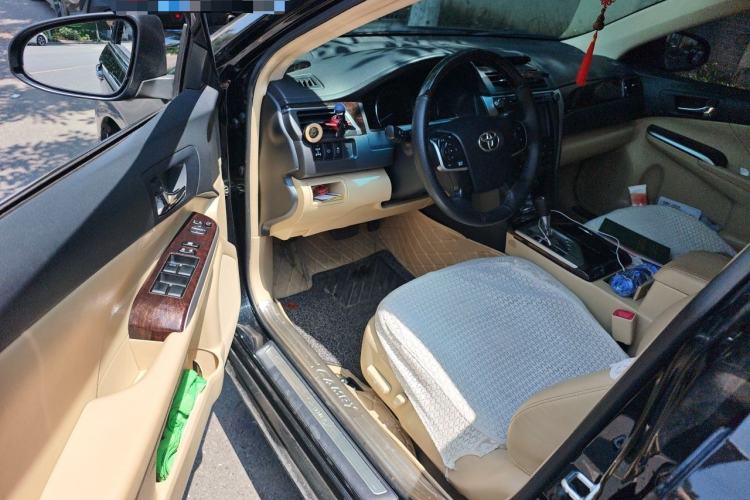 Used Toyota Camry 2015 2.5G Luxury Navigation Edition Driver Seat