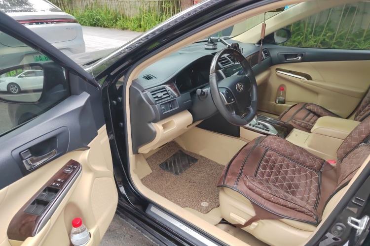Used Toyota Camry 2015 2.0G Premier Edition Driver Seat