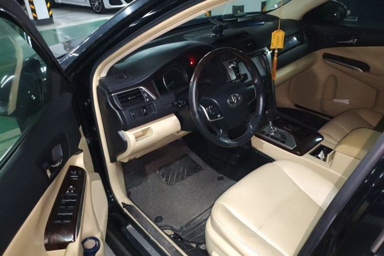 Used Toyota Camry 2015 2.0G Premier Edition Driver Seat
