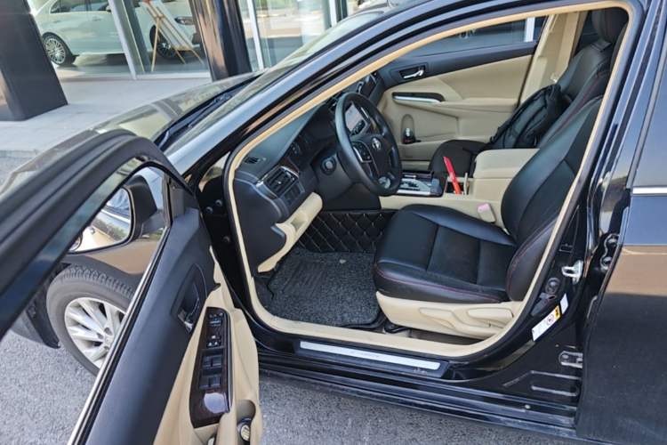Used Toyota Camry 2015 2.0E Elite Edition Driver Seat