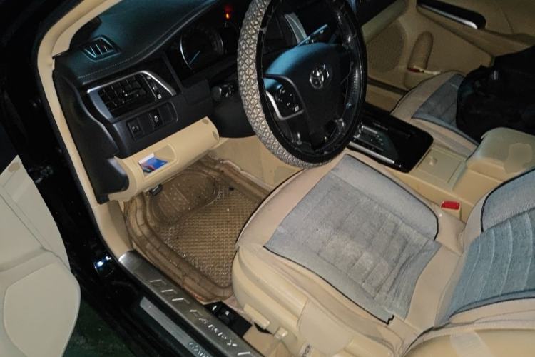 Used Toyota Camry 2015 2.0G Premier Edition Driver Seat