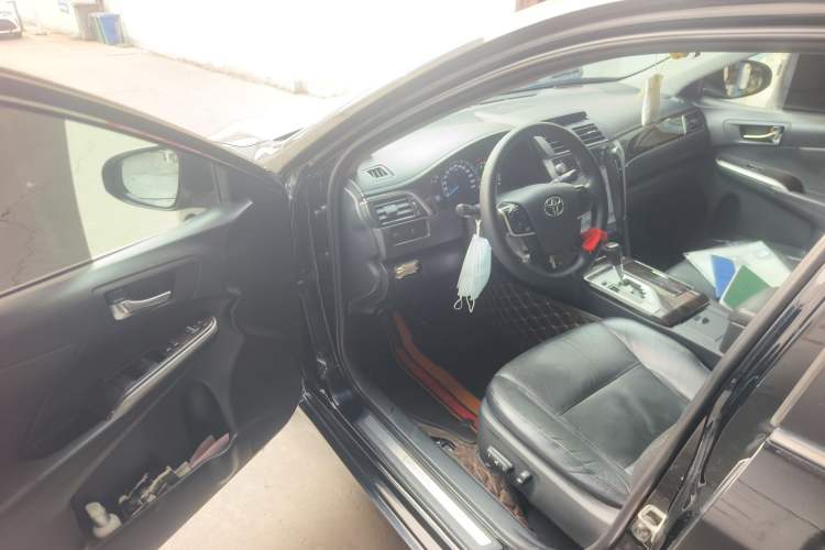 Used Toyota Camry 2015 2.0G Premier Edition Driver Seat