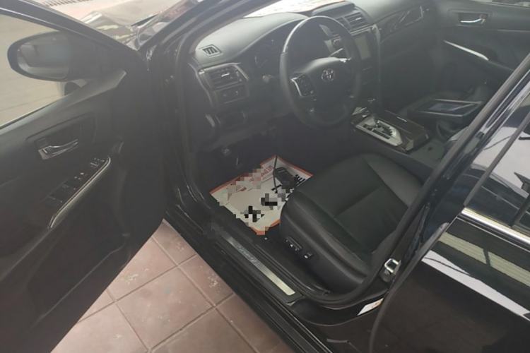 Used Toyota Camry 2015 2.0G Premier Edition Driver Seat