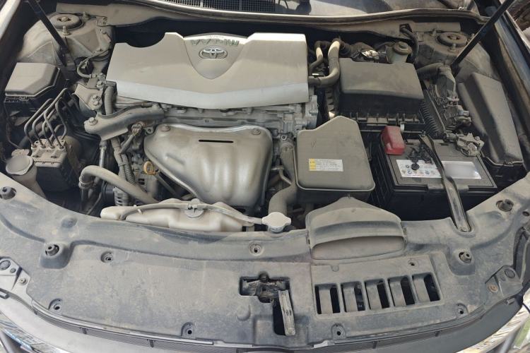 Used Toyota Camry 2015 2.0G Premier Edition Engine Bay