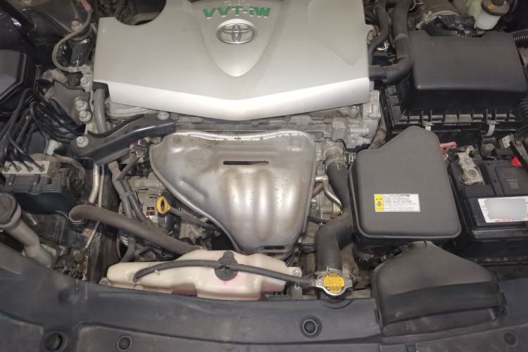 Used Toyota Camry 2015 2.0G Premier Edition Engine Bay