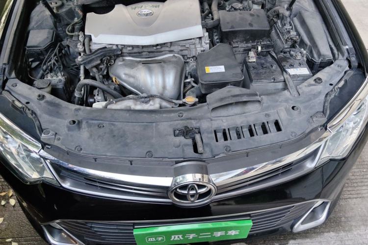Used Toyota Camry 2015 2.0G Premier Edition Engine Bay