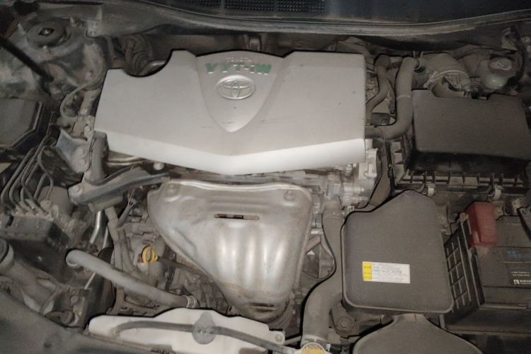 Used Toyota Camry 2015 2.0G Premier Edition Engine Bay