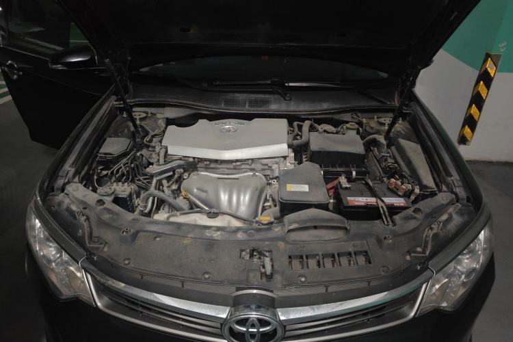 Used Toyota Camry 2015 2.0G Premier Edition Engine Bay