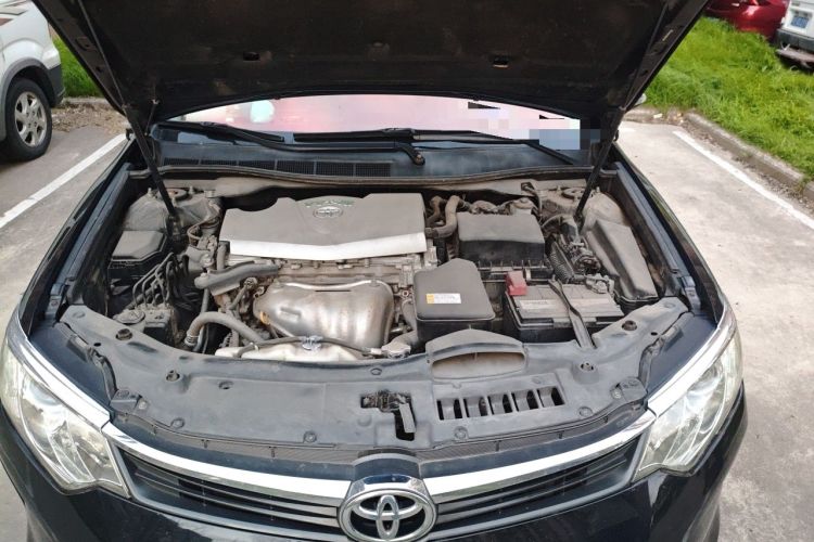 Used Toyota Camry 2015 2.0G Premier Edition Engine Bay