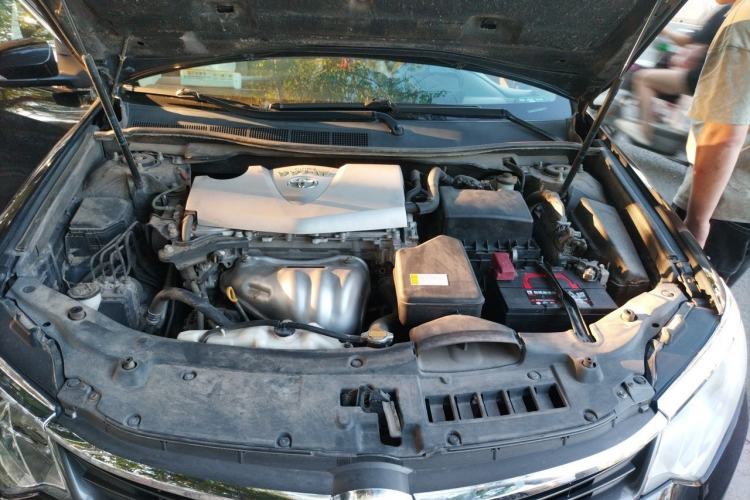 Used Toyota Camry 2015 2.0G Premier Edition Engine Bay