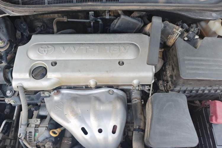 Used Toyota Camry 2015 2.0E Elite Edition Engine Bay