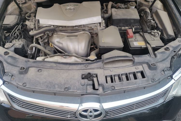 Used Toyota Camry 2015 2.0G Premier Edition Engine Bay