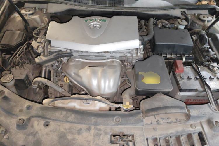 Used Toyota Camry 2015 2.0G Premier Edition Engine Bay