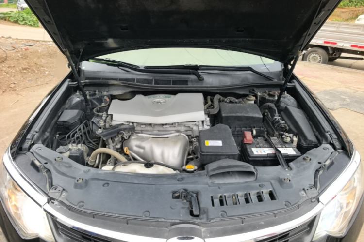 Used Toyota Camry 2015 2.0G Premier Edition Engine Bay