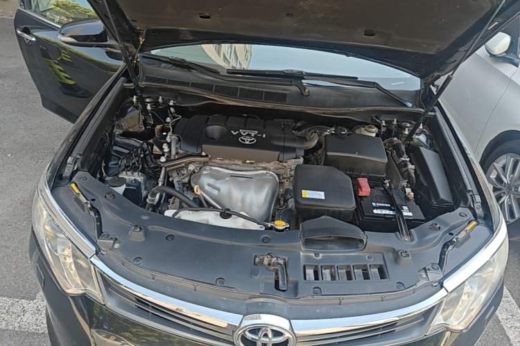 Used Toyota Camry 2015 2.5G Luxury Navigation Edition Engine Bay