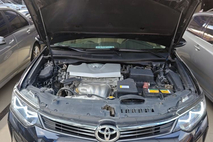 Used Toyota Camry 2015 2.0G Premier Edition Engine Bay