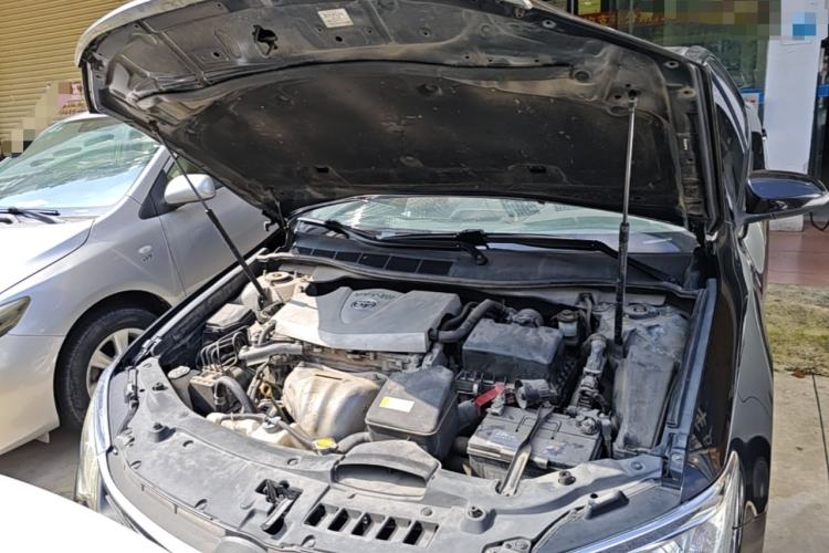 Used Toyota Camry 2015 2.0G Premier Edition Engine Bay