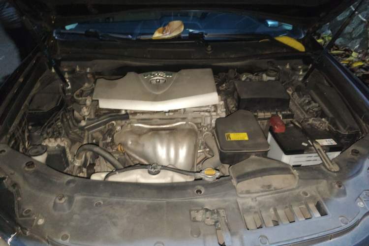 Used Toyota Camry 2015 2.0G Premier Edition Engine Bay