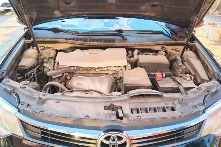 Used Toyota Camry 2015 2.0G Premier Edition Engine Bay
