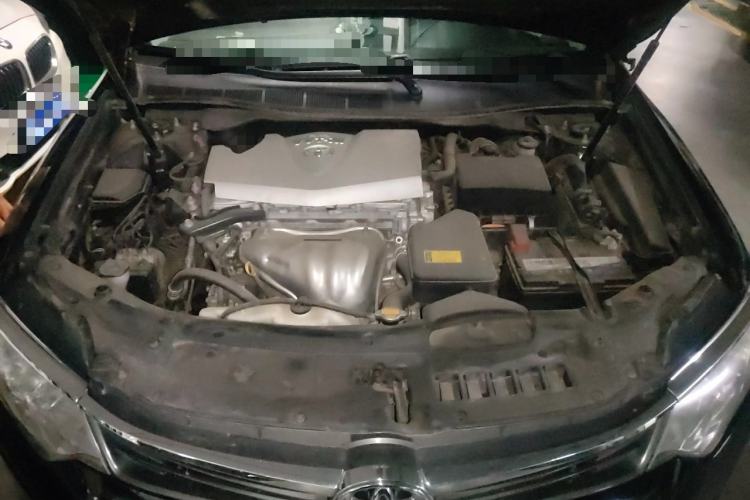 Used Toyota Camry 2015 2.0G Premier Edition Engine Bay