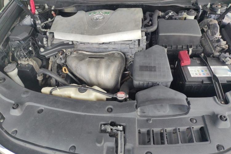 Used Toyota Camry 2015 2.0G Premier Edition Engine Bay