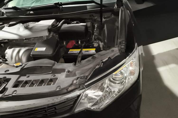 Used Toyota Camry 2015 2.0G Premier Edition Engine Bay Left