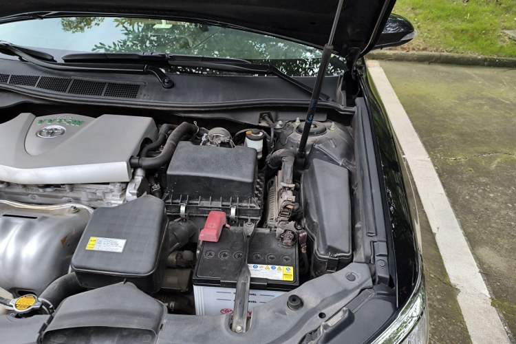Used Toyota Camry 2015 2.0G Premier Edition Engine Bay Left