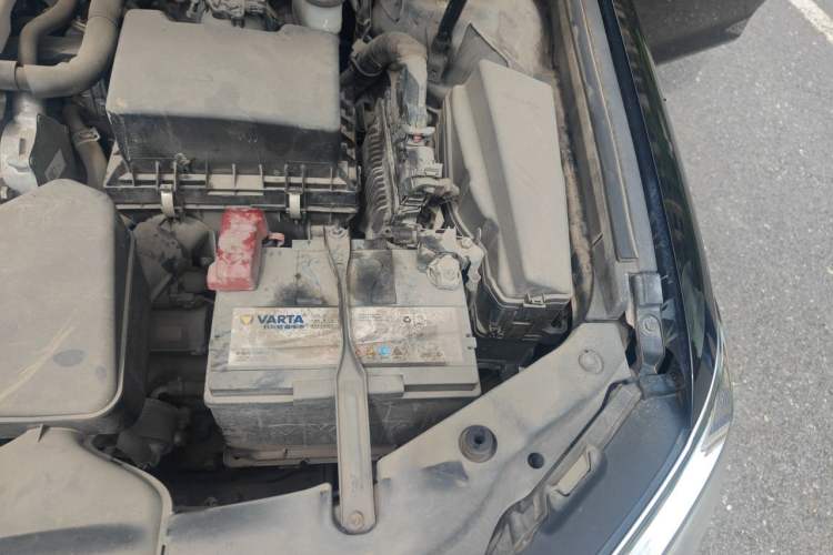 Used Toyota Camry 2015 2.0G Premier Edition Engine Bay Left