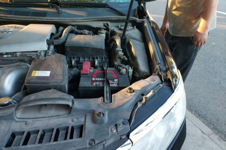 Used Toyota Camry 2015 2.0G Premier Edition Engine Bay Left