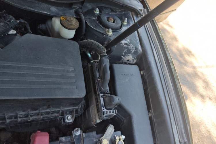 Used Toyota Camry 2015 2.0E Elite Edition Engine Bay Left