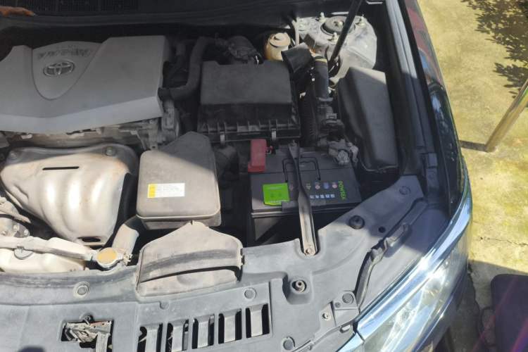 Used Toyota Camry 2015 2.0G Premier Edition Engine Bay Left