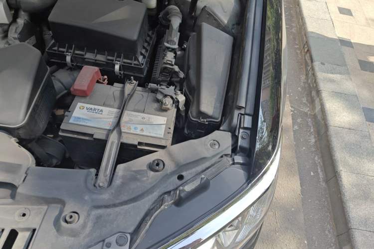 Used Toyota Camry 2015 2.0G Premier Edition Engine Bay Left