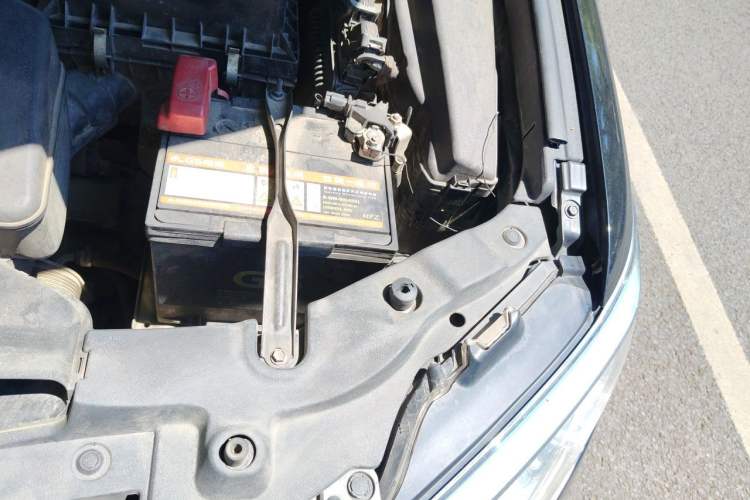 Used Toyota Camry 2015 2.0G Premier Edition Engine Bay Left