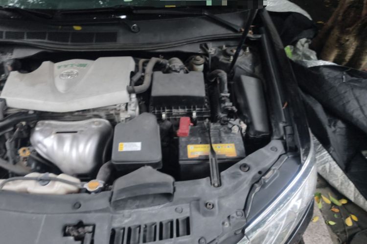 Used Toyota Camry 2015 2.0G Premier Edition Engine Bay Left