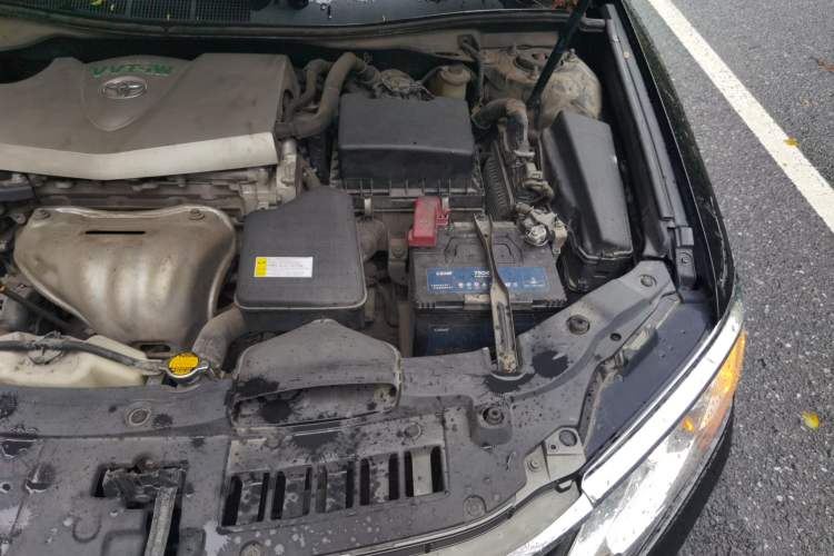 Used Toyota Camry 2015 2.0G Premier Edition Engine Bay Left