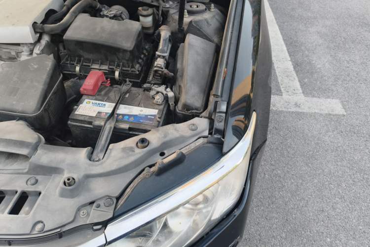 Used Toyota Camry 2015 2.0G Premier Edition Engine Bay Left