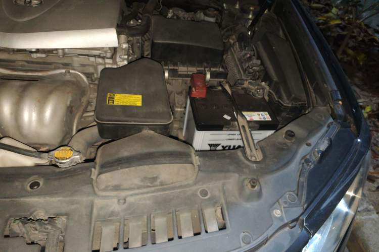 Used Toyota Camry 2015 2.0G Premier Edition Engine Bay Left