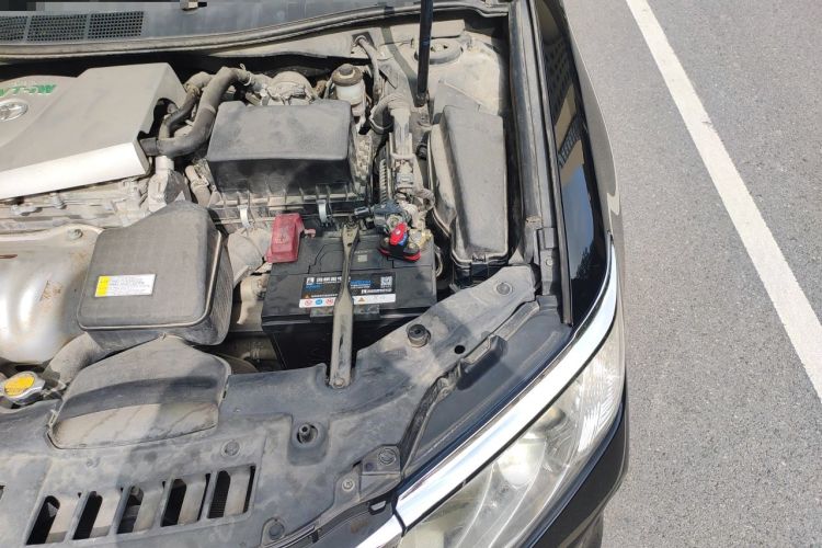Used Toyota Camry 2015 2.0G Premier Edition Engine Bay Left