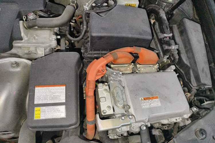 Used Toyota Camry 2015 Dual-Engine 2.5 HG Luxury Navigation Edition Engine Bay Left