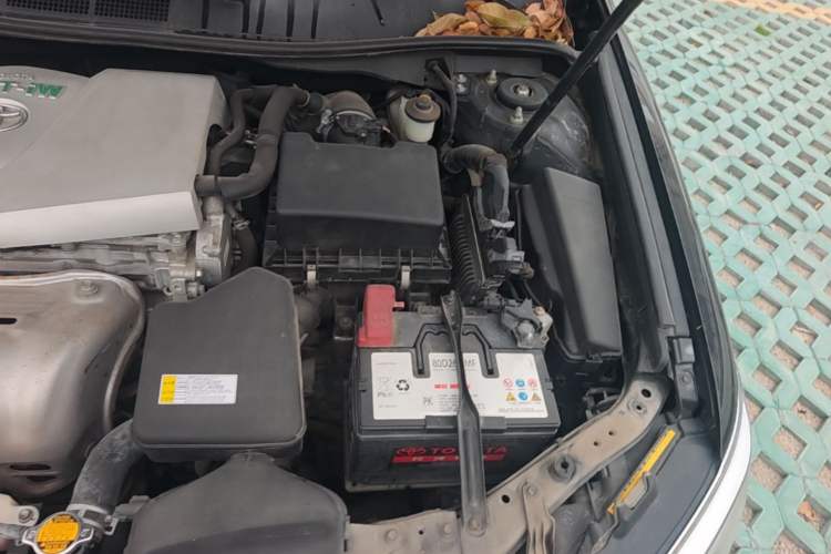 Used Toyota Camry 2015 2.0G Luxury Edition Engine Bay Left