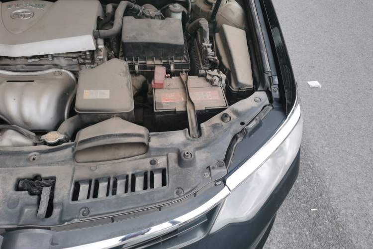 Used Toyota Camry 2015 2.0G Premier Edition Engine Bay Left
